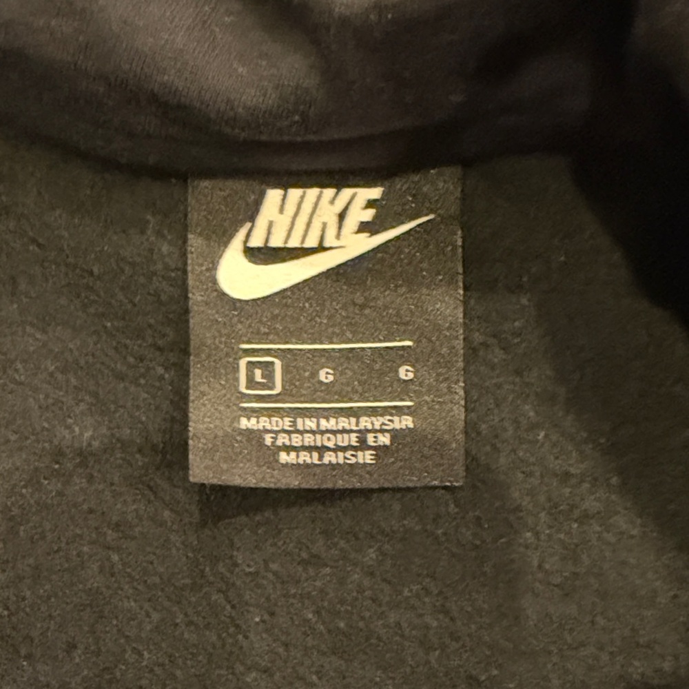 Nike Black Full-Zip Hoodie - Picture 3 of 3